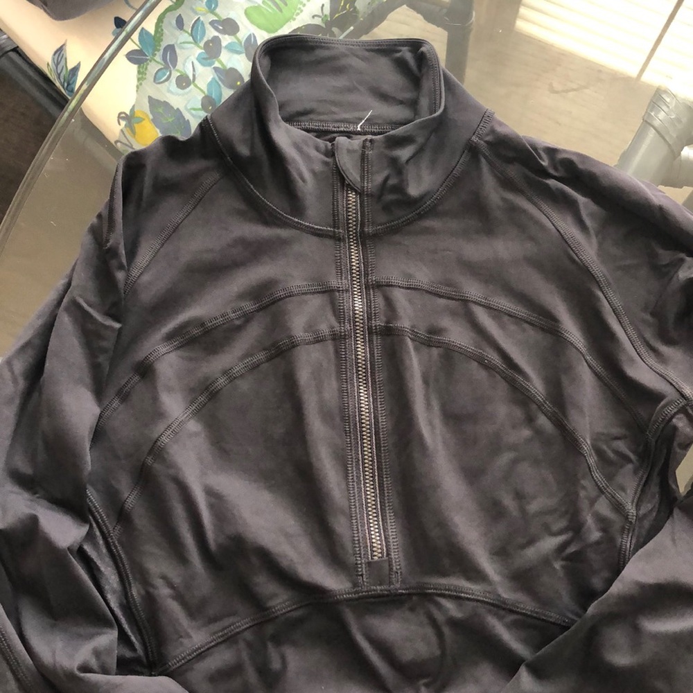 Lululemon Front of the Pack 1/2 Zip, size 6